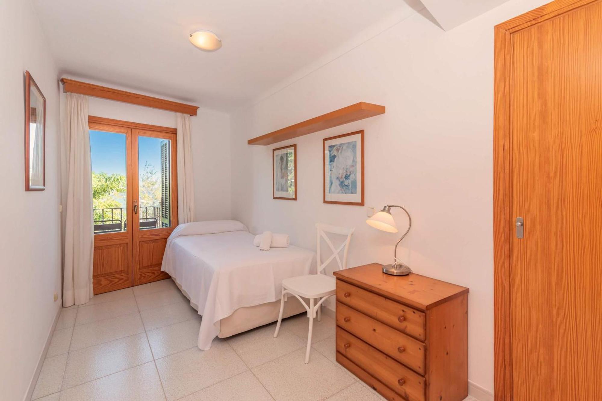 Vora Mar Beachfront Apartment By Sealand Villas Port de Pollença Eksteriør bilde