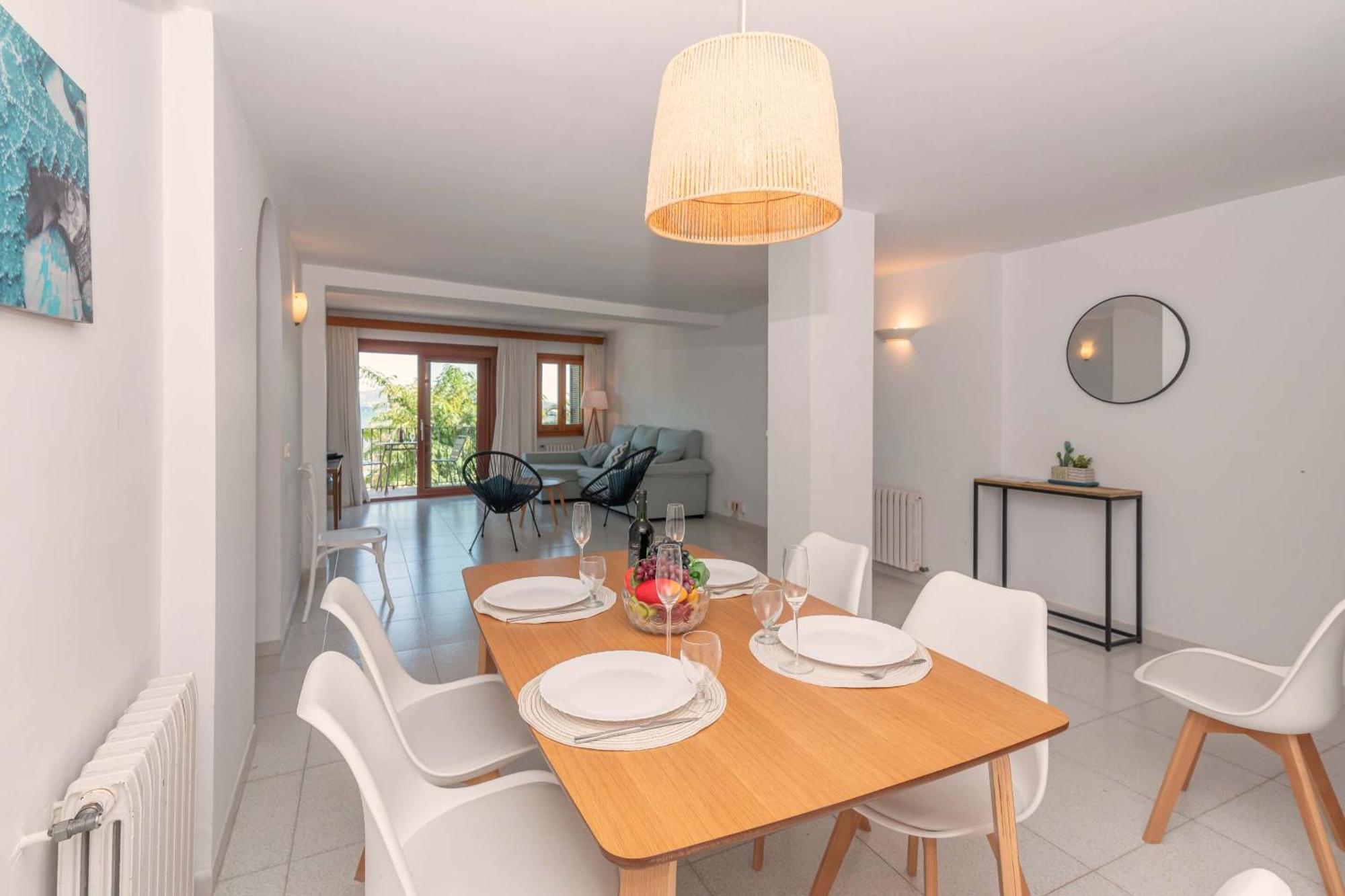 Vora Mar Beachfront Apartment By Sealand Villas Port de Pollença Eksteriør bilde