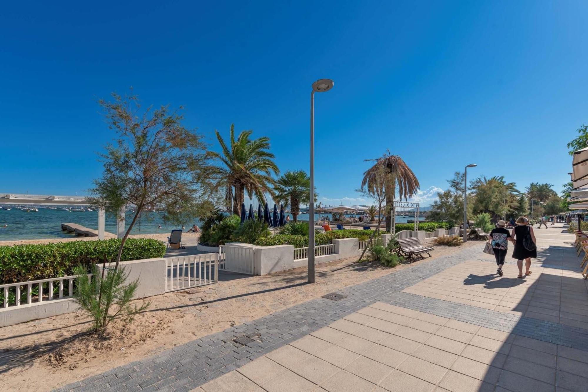 Vora Mar Beachfront Apartment By Sealand Villas Port de Pollença Eksteriør bilde